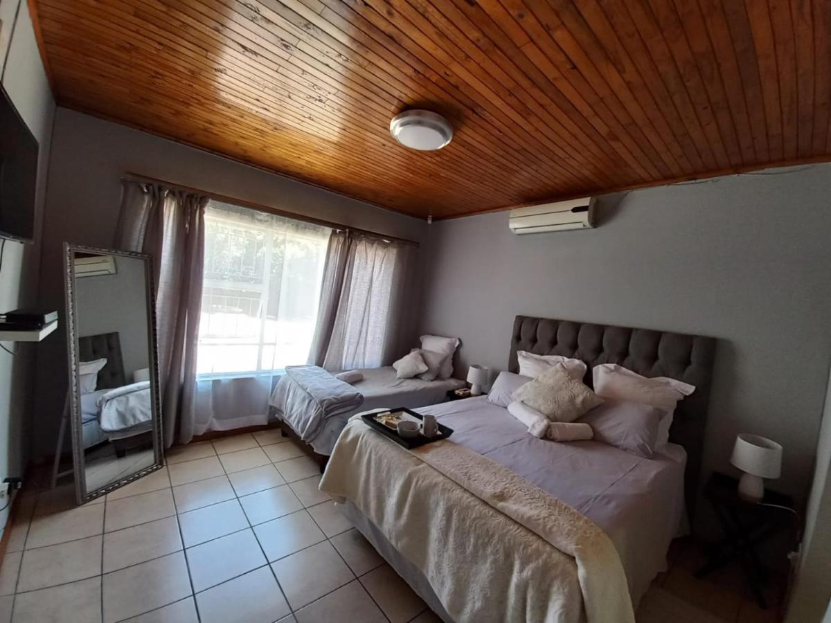 Meyiwa Guest Palace ニューカッスル エクステリア 写真